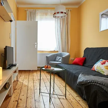 Hubsche Ruhige Im Viertel Apartment *