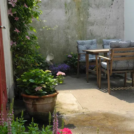 Hubsche Ruhige Im Viertel Apartment *